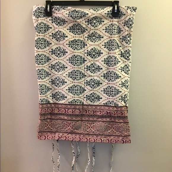 Urban Outfitters Pillow sham just one - Picture 1 of 5